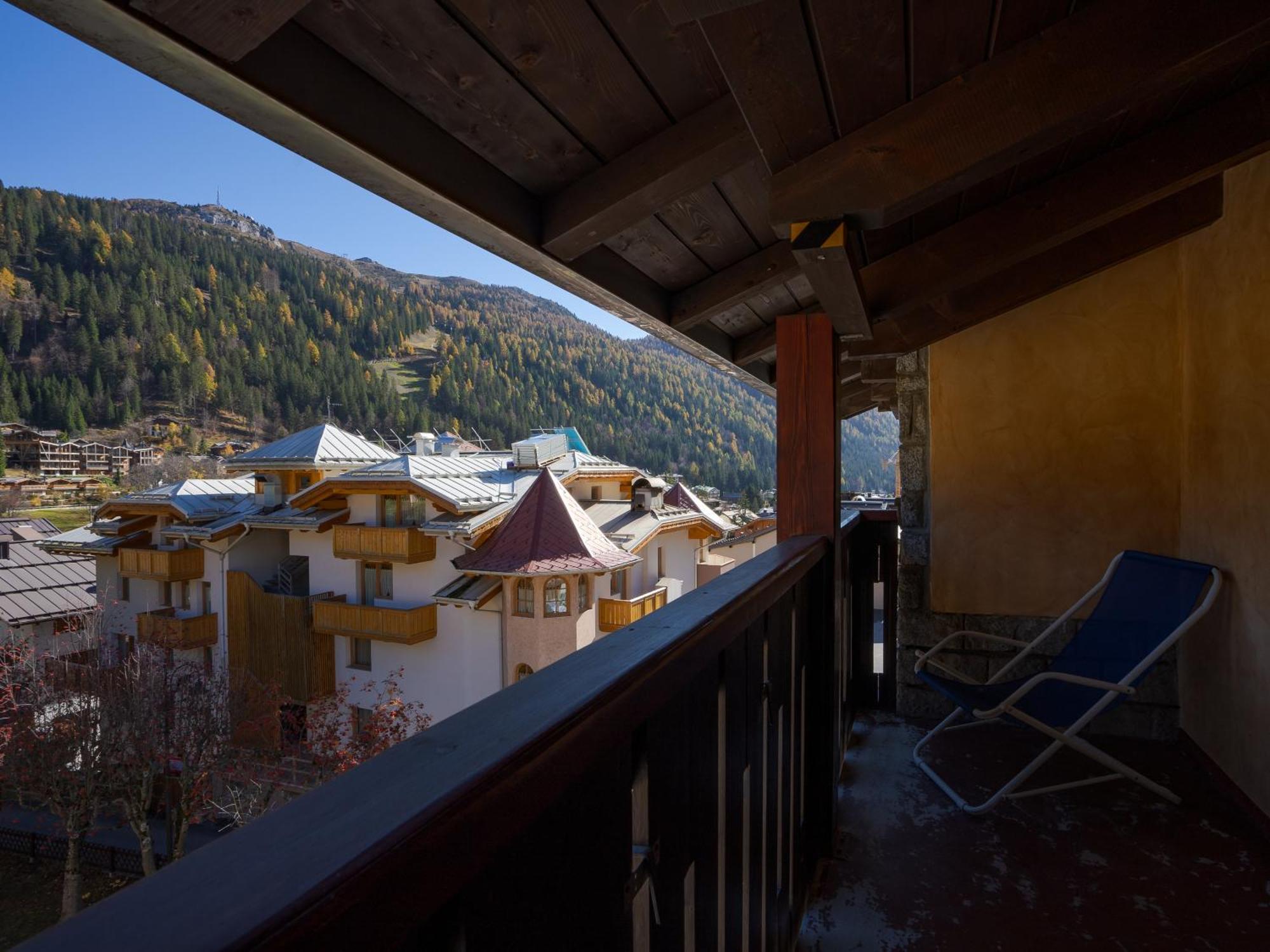 Residenza 3-Tre Aparthotel Madonna di Campiglio Bagian luar foto